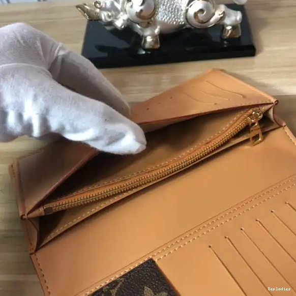 Rep ladies BRAZZA WALLET LOUIS VUITTON 0609